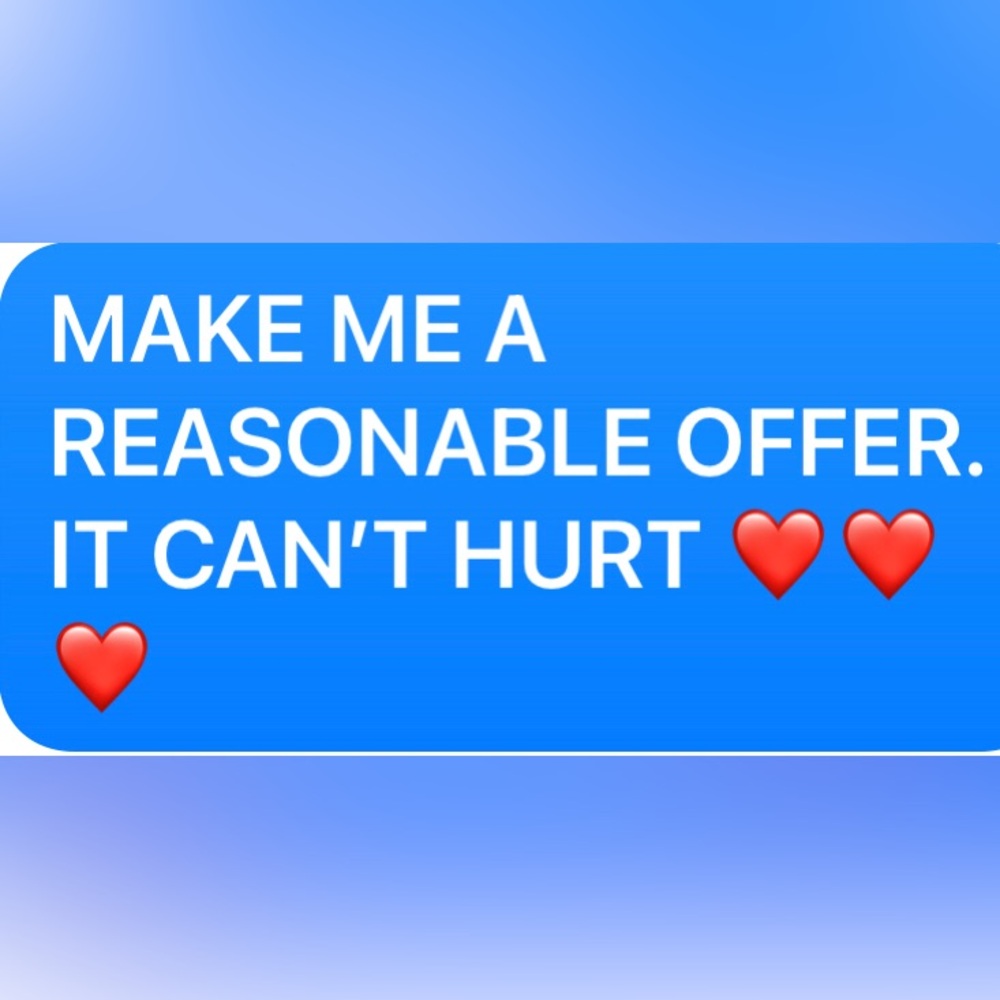 My closet has many different items. Check them out. Thank you 🙏🏼